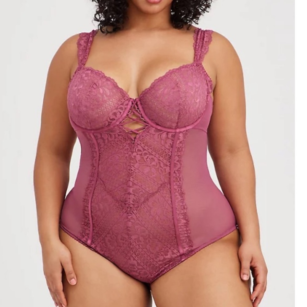 TORRID NWT UNDERWIRE BODYSUIT - LACE & MESH VIOLET - Picture 2 of 8